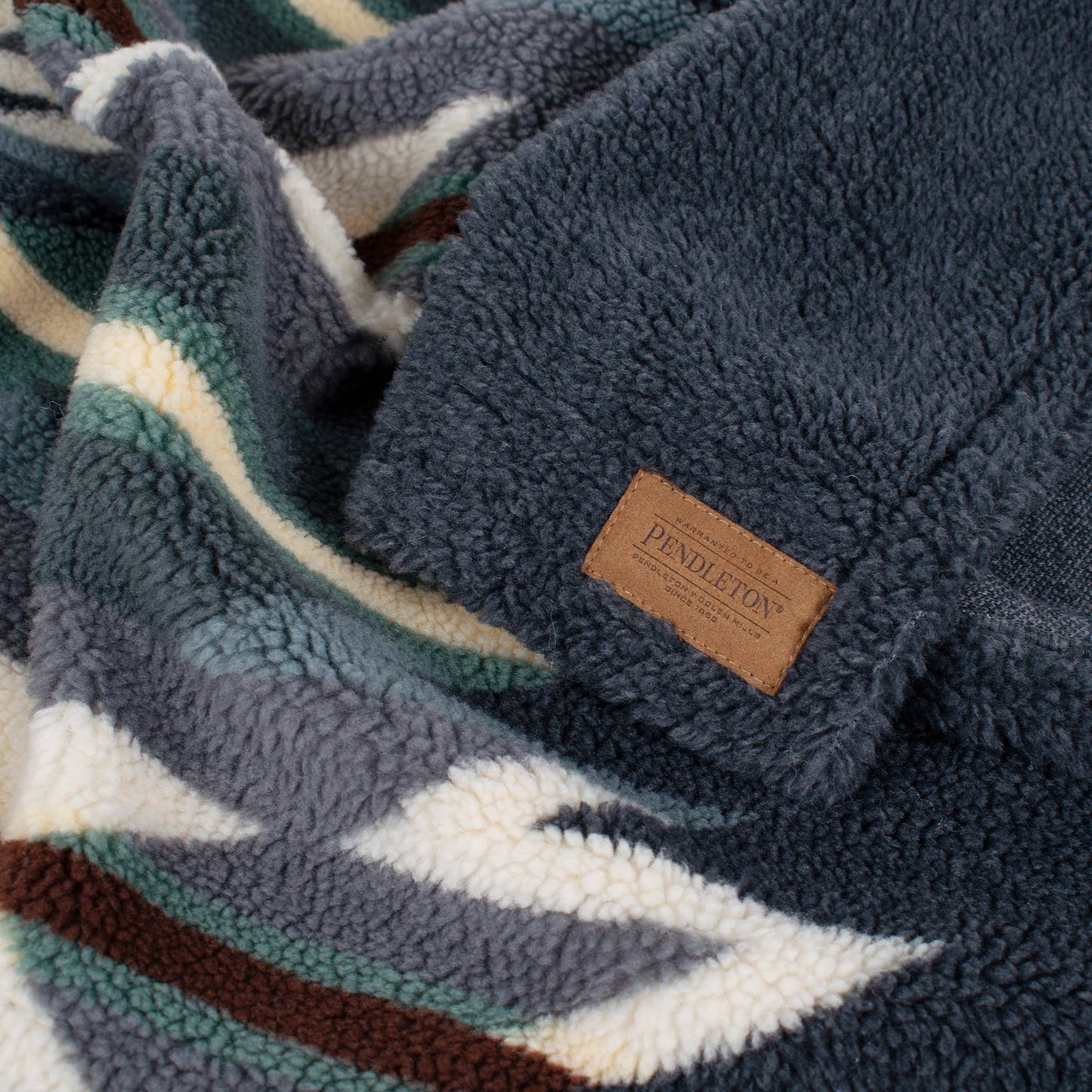 Pendleton Wyeth Trail Berber Crate Blanket